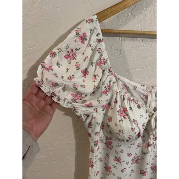 No Boundaries Plus Size Milkmaid Floral Puff Sleeved Midi Dress - Picture 4 of 11